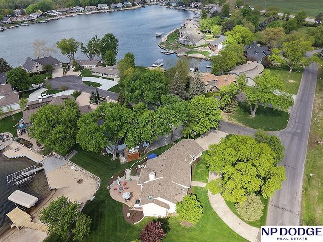 104 Ginger Cove Road, Valley, NE 68064
