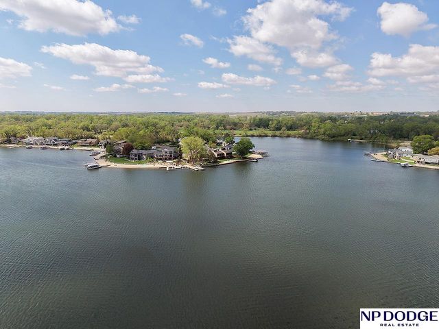 104 Ginger Cove Road, Valley, NE 68064