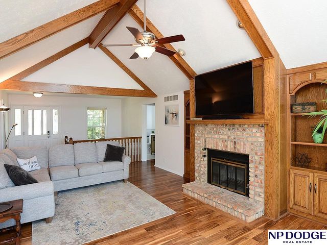 104 Ginger Cove Road, Valley, NE 68064