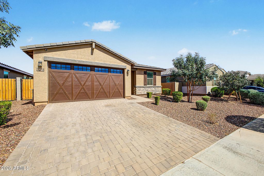17318 W Running Deer Trail, Surprise, AZ 85387 — exterior