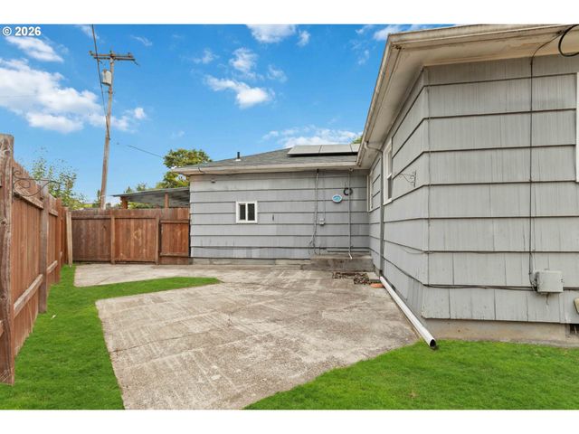 1159 19TH Ave, Longview, WA 98632