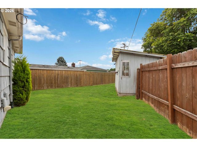 1159 19TH Ave, Longview, WA 98632