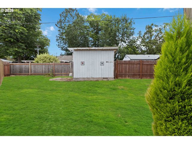 1159 19TH Ave, Longview, WA 98632