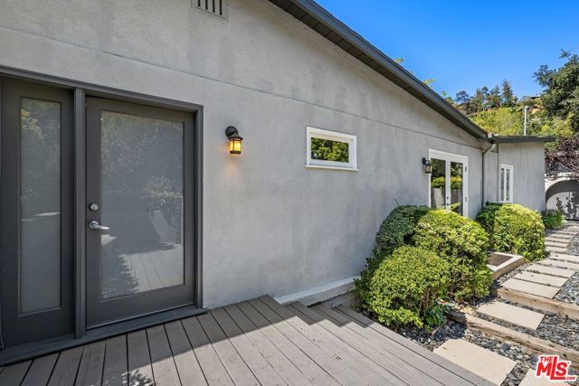 2601 Nichols Canyon Road, Los Angeles, CA 90046