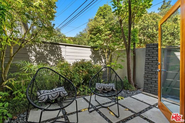 2601 Nichols Canyon Road, Los Angeles, CA 90046