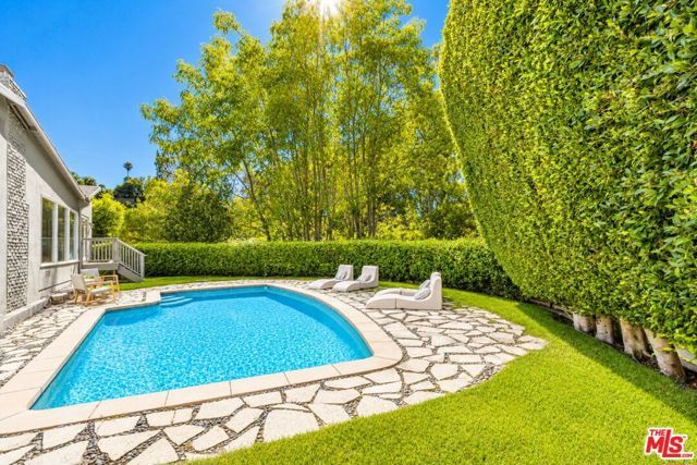 2601 Nichols Canyon Road, Los Angeles, CA 90046