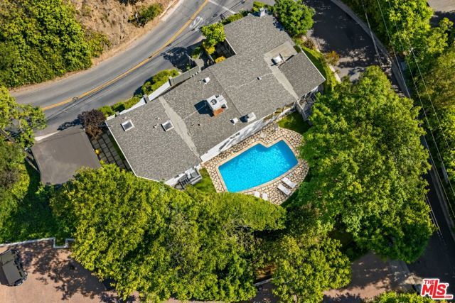 2601 Nichols Canyon Road, Los Angeles, CA 90046