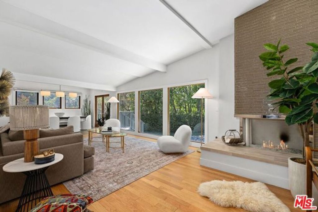2601 Nichols Canyon Road, Los Angeles, CA 90046