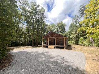 422 Dollar Dr, Altamont, TN 37301