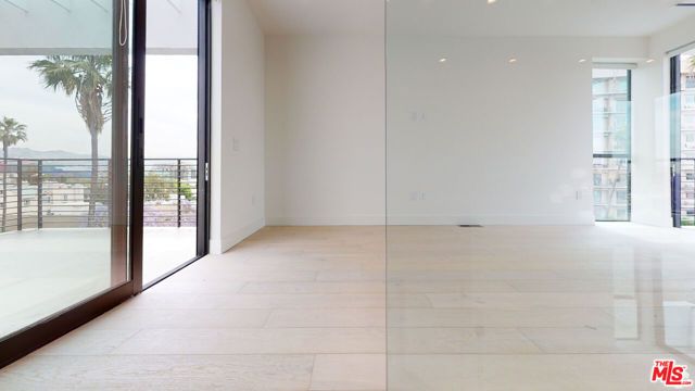 105 S Doheny Drive PH2, Los Angeles, CA 90048