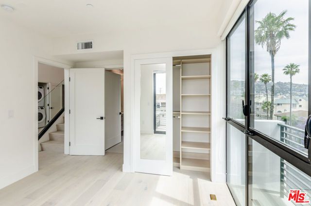 105 S Doheny Drive PH2, Los Angeles, CA 90048