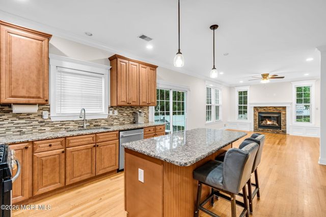 28 Central Avenue B, Toms River, NJ 08753