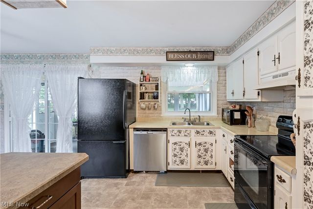 4220 Mill Trace Road, Youngstown, OH 44511