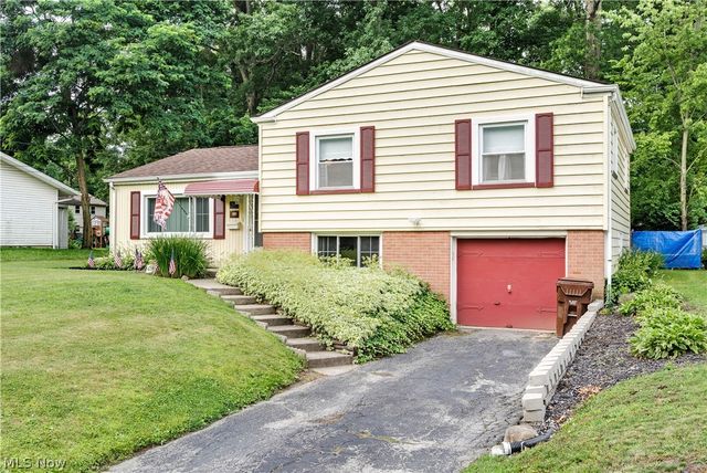 4220 Mill Trace Road, Youngstown, OH 44511