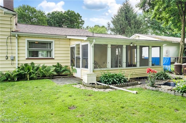 4220 Mill Trace Road, Youngstown, OH 44511