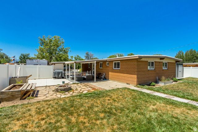 5981 S STARLITE DR, Murray, UT 84107