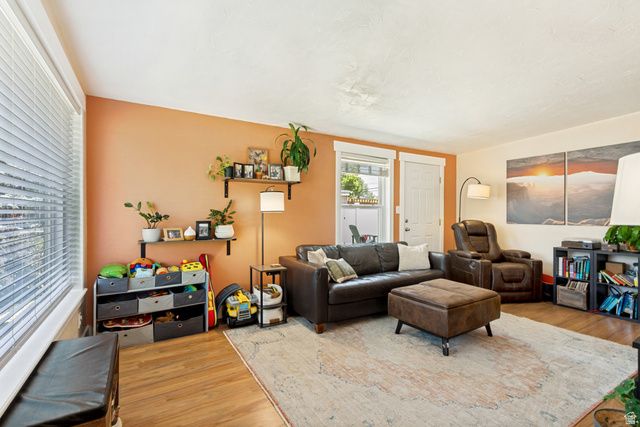 5981 S STARLITE DR, Murray, UT 84107