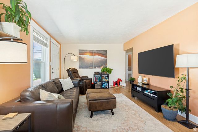 5981 S STARLITE DR, Murray, UT 84107