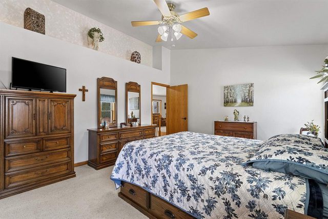 1615 SHALLOW CREEK COURT, Green Bay, WI 54313