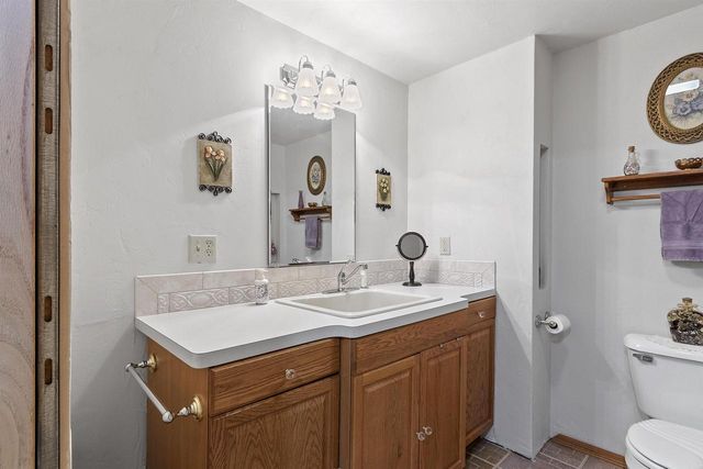 1615 SHALLOW CREEK COURT, Green Bay, WI 54313