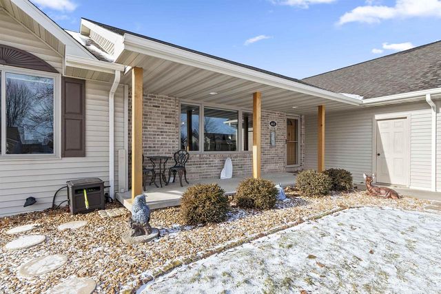 1615 SHALLOW CREEK COURT, Green Bay, WI 54313