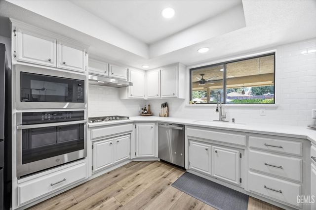 7016 Elias Avenue, Bakersfield, CA 93308