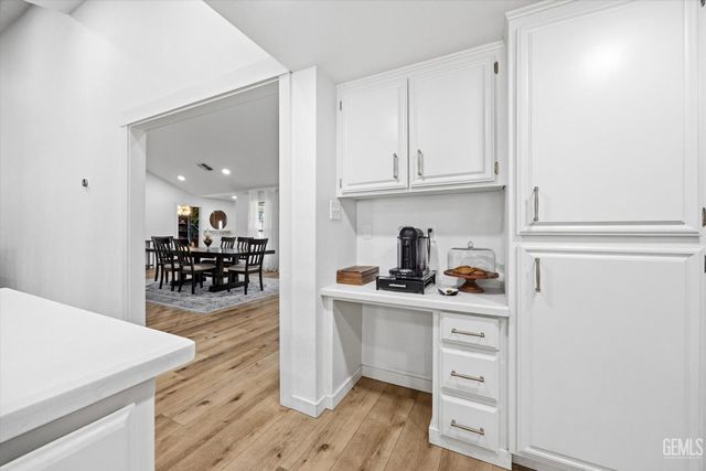 7016 Elias Avenue, Bakersfield, CA 93308