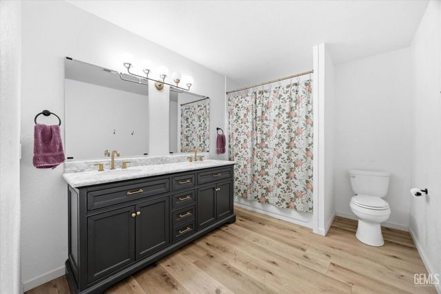 7016 Elias Avenue, Bakersfield, CA 93308