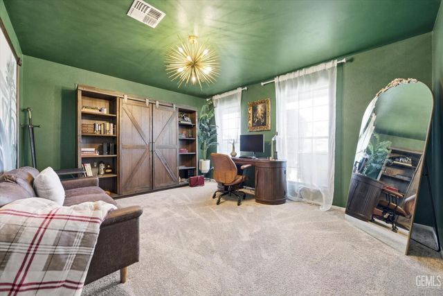 7016 Elias Avenue, Bakersfield, CA 93308