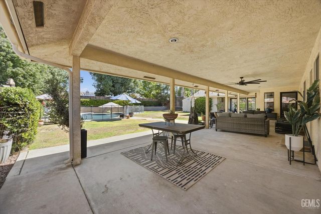 7016 Elias Avenue, Bakersfield, CA 93308