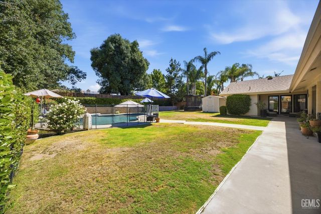 7016 Elias Avenue, Bakersfield, CA 93308