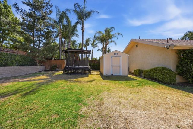 7016 Elias Avenue, Bakersfield, CA 93308