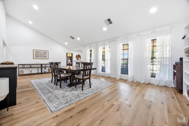 7016 Elias Avenue, Bakersfield, CA 93308