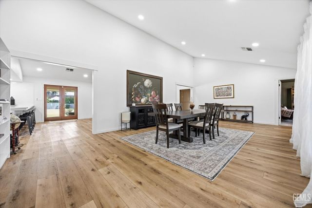 7016 Elias Avenue, Bakersfield, CA 93308
