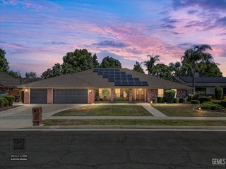 7016 Elias Avenue, Bakersfield, CA 93308