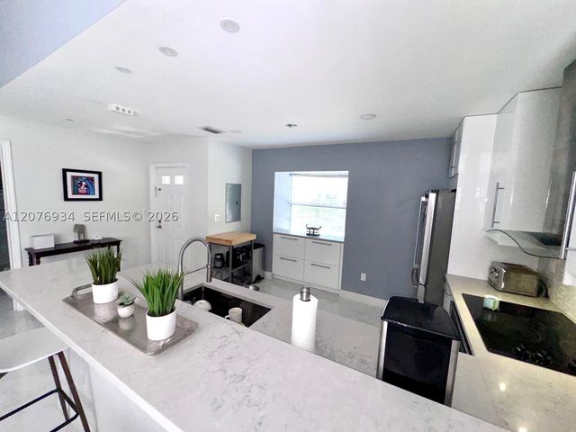 13700 SW 149th Cir Ln 4-60, Miami, FL 33186