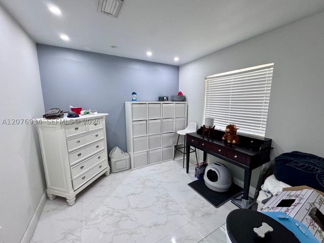 13700 SW 149th Cir Ln 4-60, Miami, FL 33186