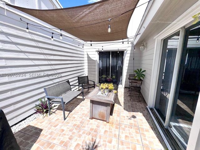 13700 SW 149th Cir Ln 4-60, Miami, FL 33186
