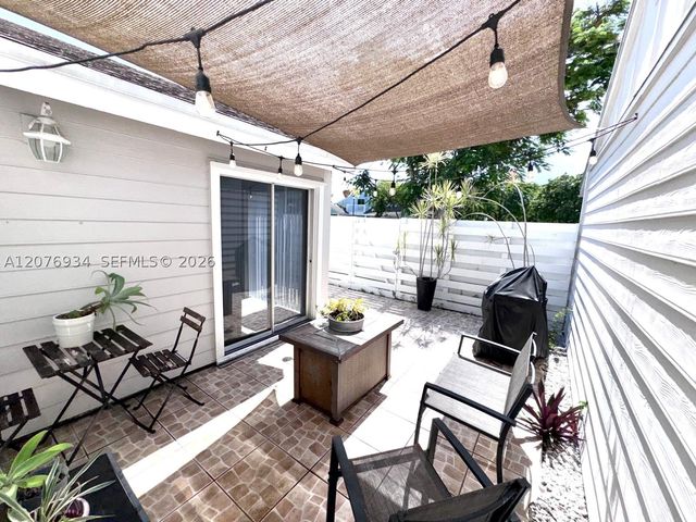 13700 SW 149th Cir Ln 4-60, Miami, FL 33186