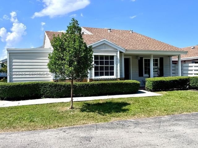 13700 SW 149th Cir Ln 4-60, Miami, FL 33186