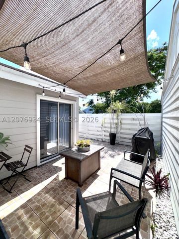 13700 SW 149th Cir Ln 4-60, Miami, FL 33186
