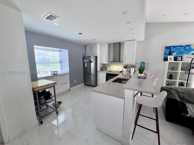 13700 SW 149th Cir Ln 4-60, Miami, FL 33186