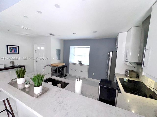 13700 SW 149th Cir Ln 4-60, Miami, FL 33186