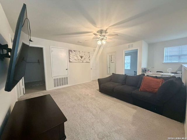 7334 Tradinghouse Lane, San Antonio, TX 78252