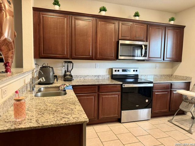 7334 Tradinghouse Lane, San Antonio, TX 78252