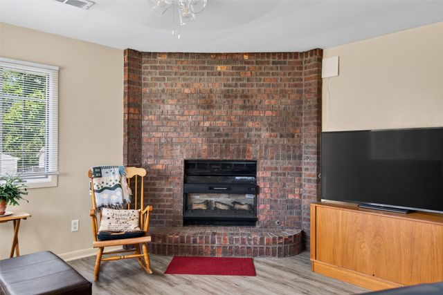 3503 SW 2nd Street, Des Moines, IA 50315