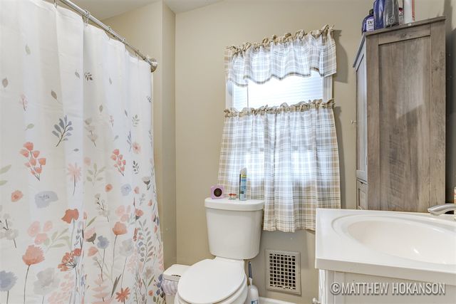 728 S Dibble Street, Hastings, MI 49058