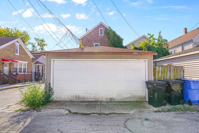 2926 S Lyman Street, Chicago, IL 60608