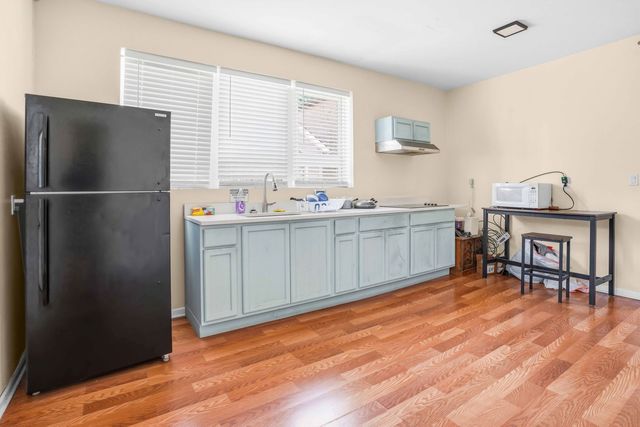2926 S Lyman Street, Chicago, IL 60608
