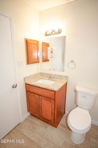 3425 Risner Place B, El Paso, TX 79936